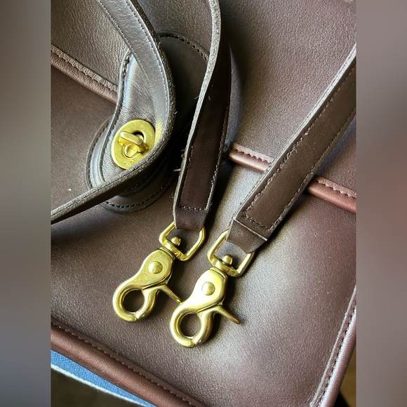 Beautiful Vintage Coach 1997 Mahogany Willis 9927 - Picture 16 of 16